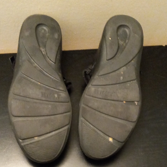 ANODYNE Womens Black Mary Jane Shoes - Picture 6 of 8